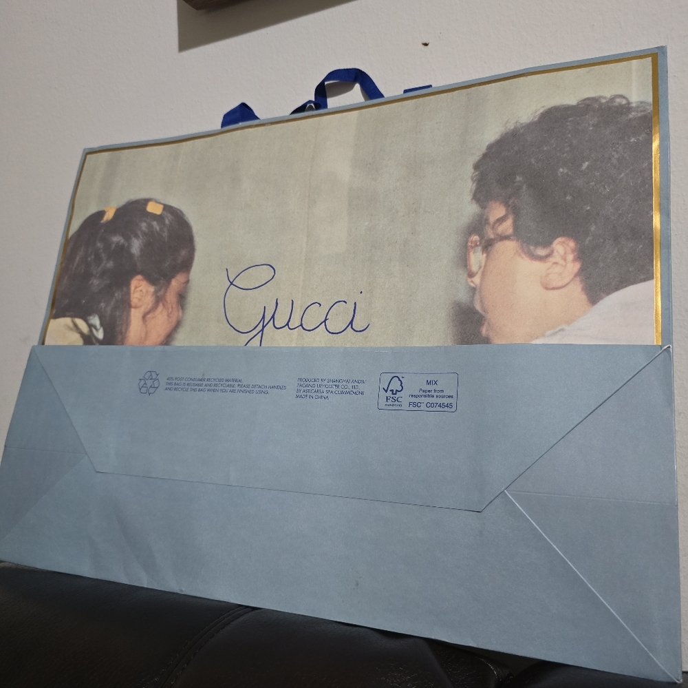 Gucci Birthday Cake & Candles Gift Shopping Bag 19 x 14 x 6.5 AUTHENTIC RARE - Picture 4 of 10